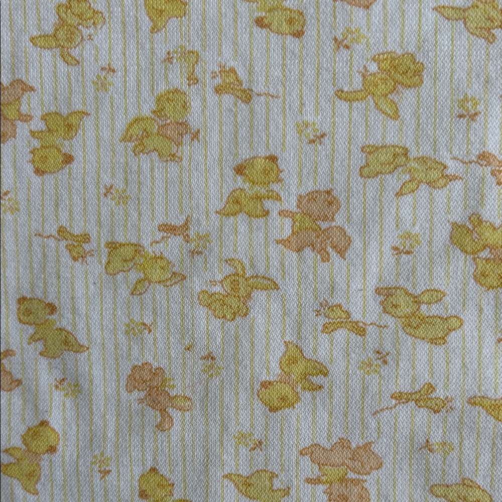 Vintage Carter’s Yellow Striped Baby Blanket with Animals 100% Cotton - Picture 2 of 3